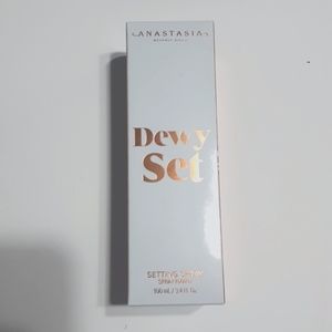 BNIB Anastasia dewy set setting spray